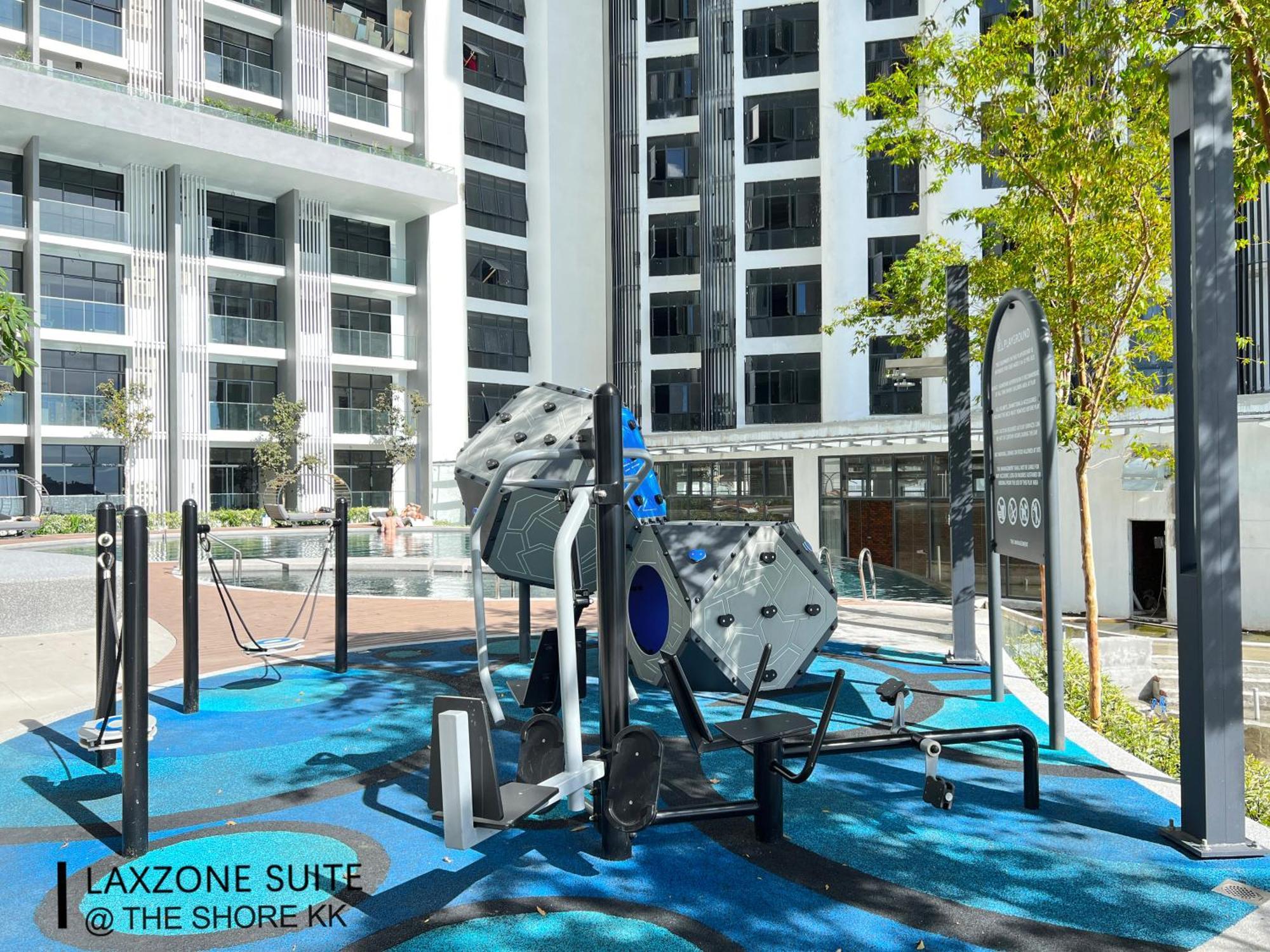 The Shore Cbd Kota Kinabalu By Laxzone Suite מראה חיצוני תמונה