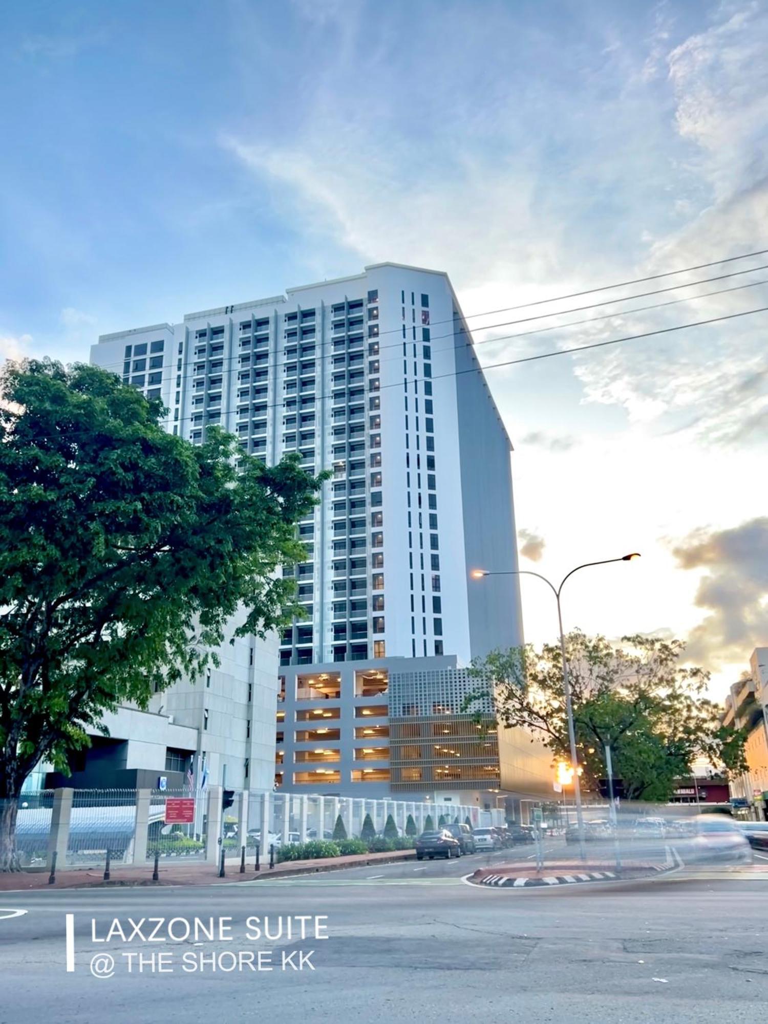 The Shore Cbd Kota Kinabalu By Laxzone Suite מראה חיצוני תמונה