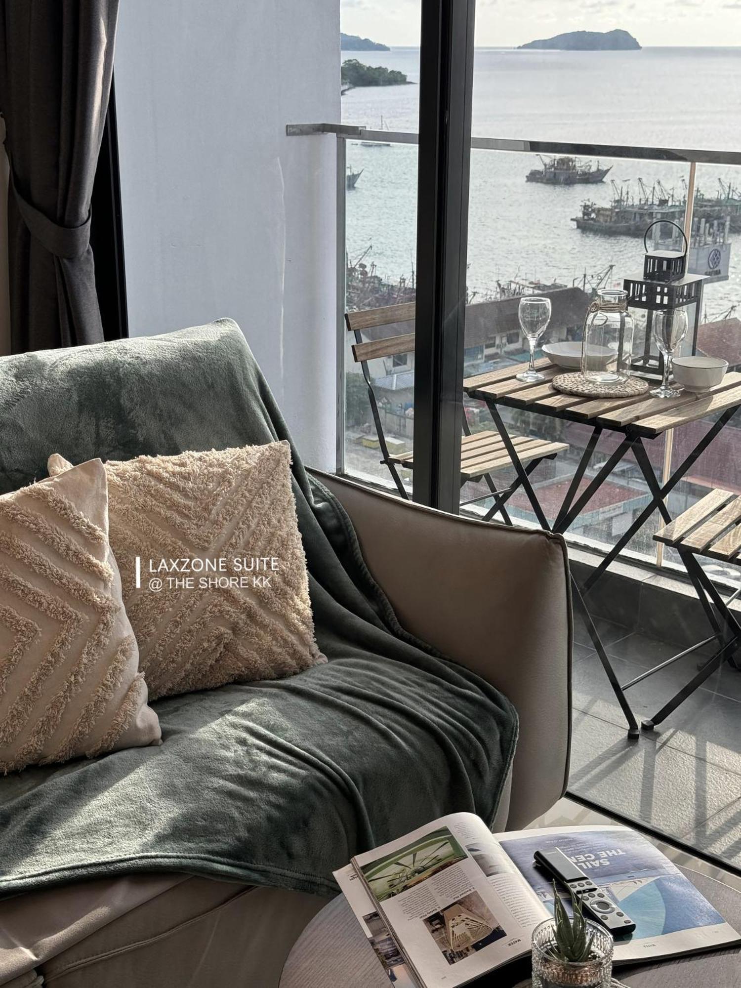 The Shore Cbd Kota Kinabalu By Laxzone Suite מראה חיצוני תמונה