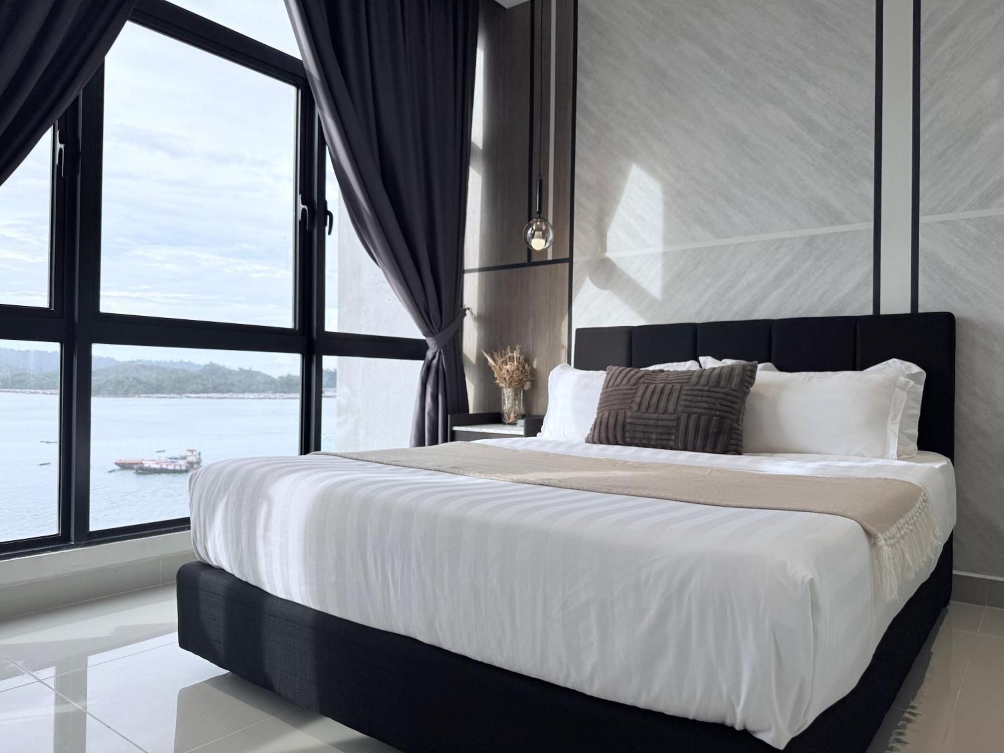 The Shore Cbd Kota Kinabalu By Laxzone Suite מראה חיצוני תמונה