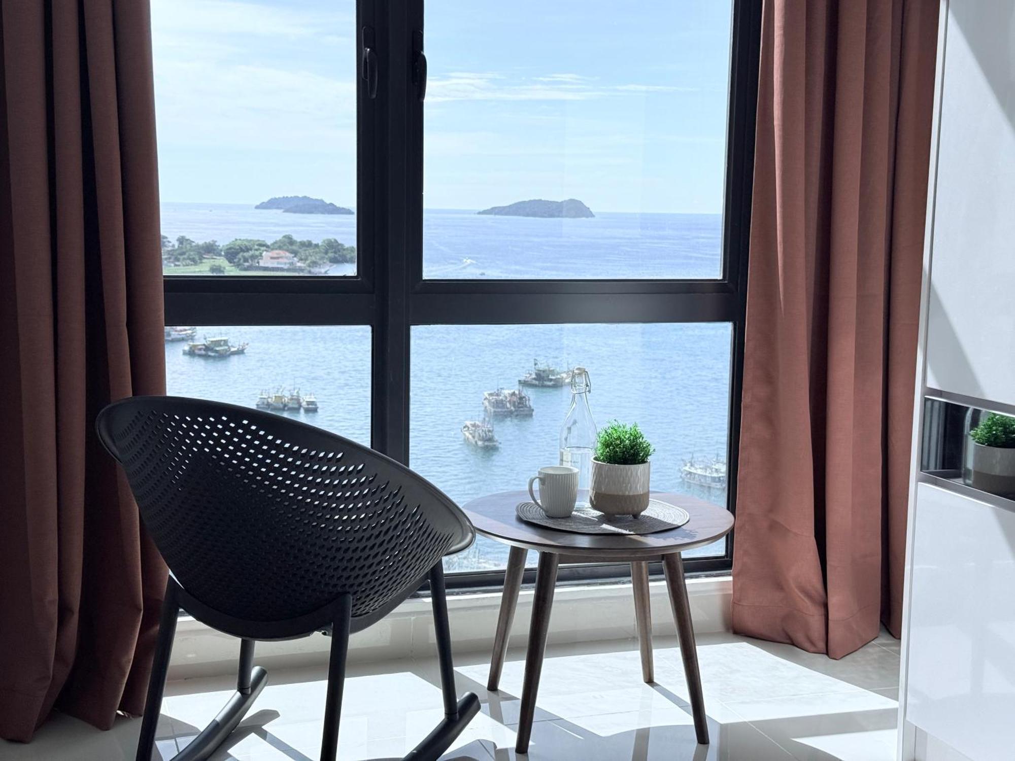 The Shore Cbd Kota Kinabalu By Laxzone Suite מראה חיצוני תמונה